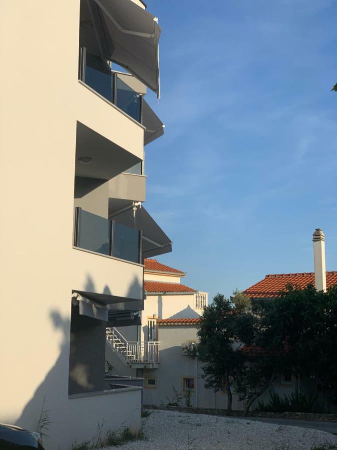 Milano Apartment โรกอซนิซา ภายนอก รูปภาพ